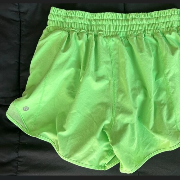 Lululemon Hotty Hot High-Rise Shorts 4” Lined Green Women’s Size 6 Running - Picture 2 of 5